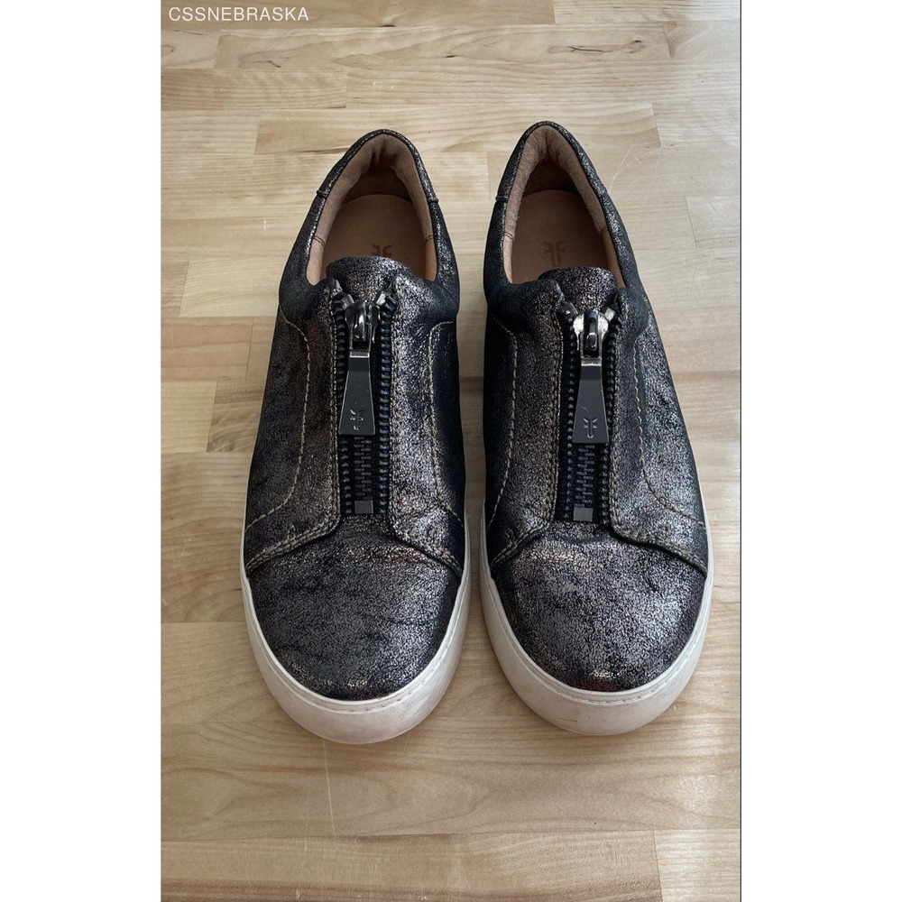 Frye Ivy Front Zip Gunmetal Metallic Leather Sneakers Women's Size 9